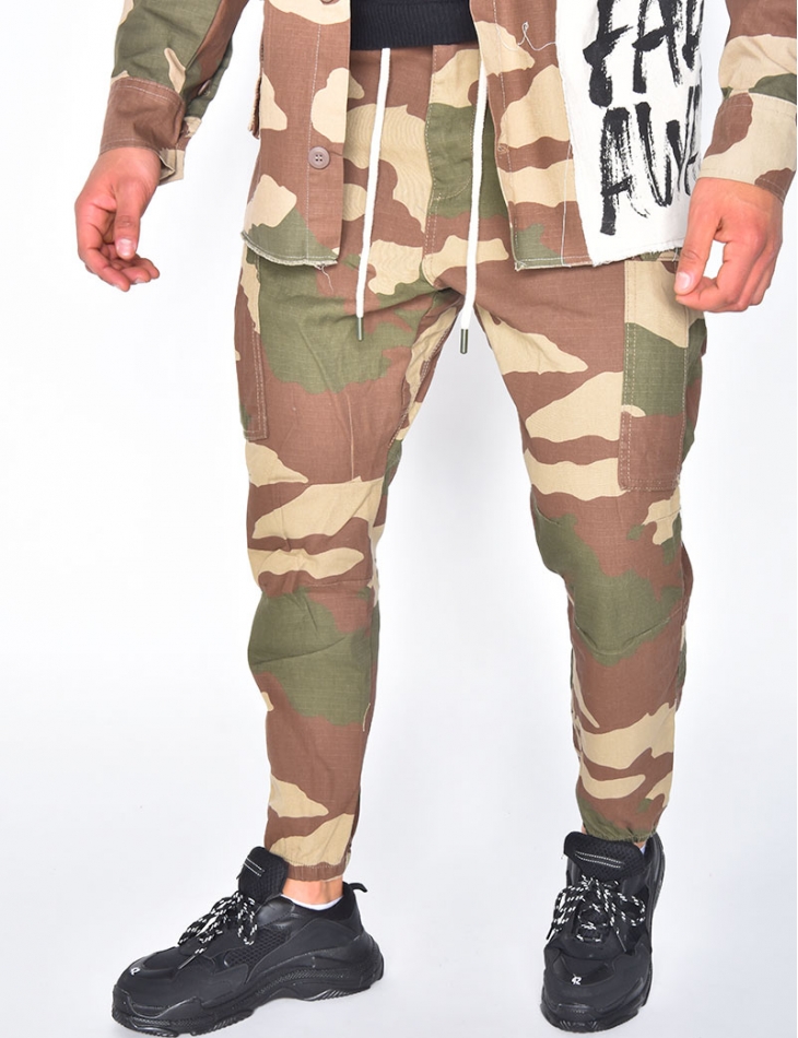 Pantalon cargo camouflage