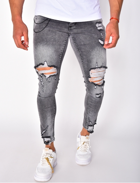 Jeans in Destroyed-Optik mit kleiner Kette