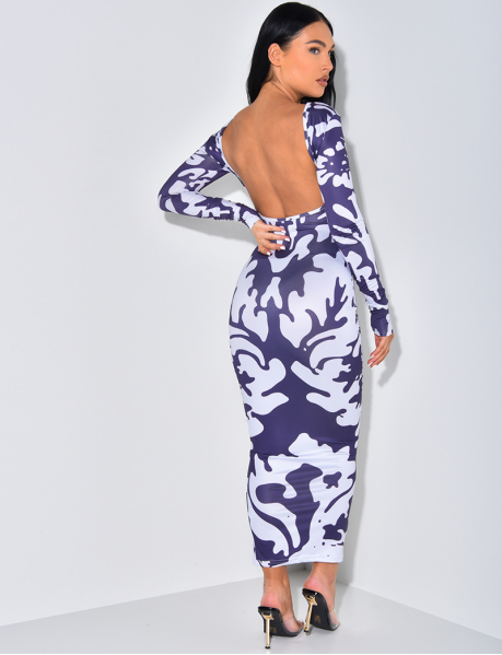 Long, backless long-sleeved dress with camouflage pattern
