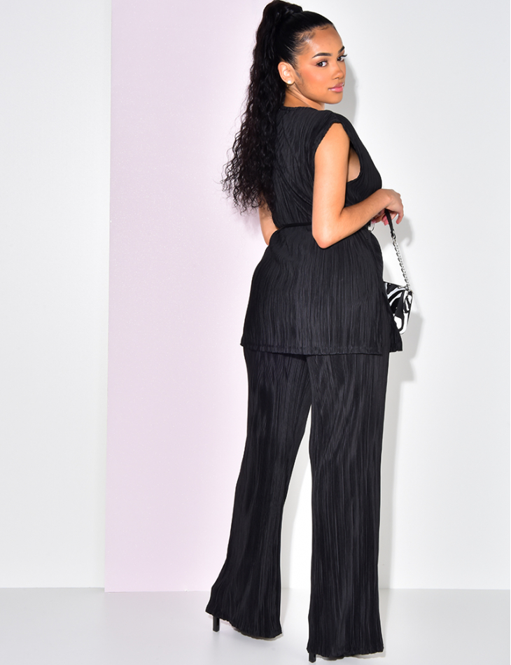 Sleeveless Pleated T-Shirt and Trousers Set