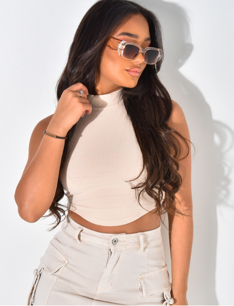 Sunglasses with transparent nude temples