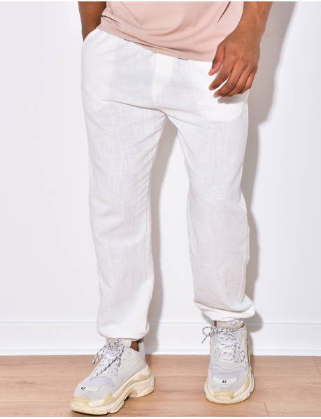 Lightweight trousers with fitted ankles