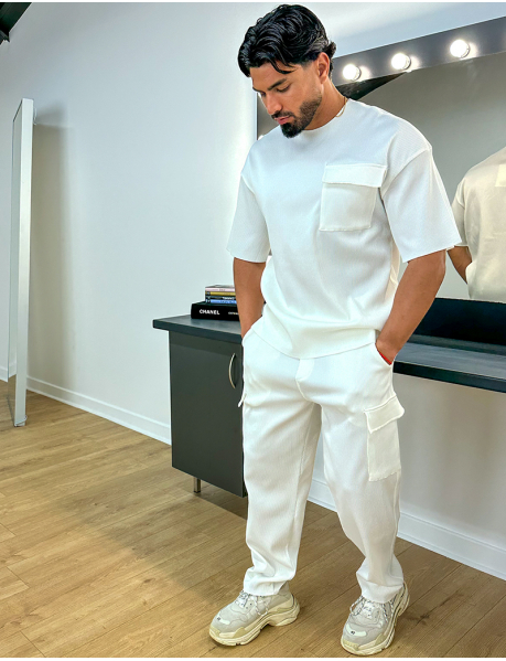 Ribbed T-shirt with pocket and cargo trousers set