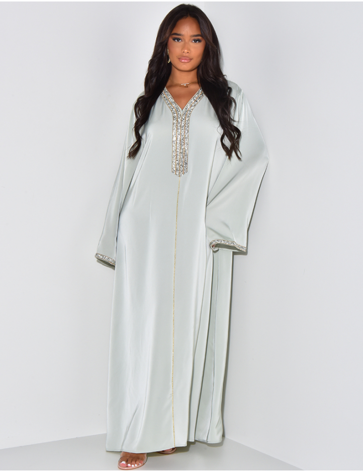 Abaya à strass et coutures dorées