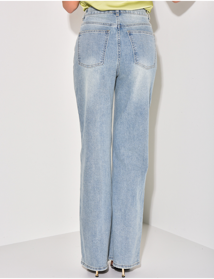 Gerade geschnittene Jeans mit Vintage-Waschung.